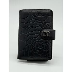Chanel  Lambskin L-Zip Pocket Wallet Black*Camilla Flower Embossed*HOT! COA